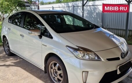 Toyota Prius, 2013 год, 1 200 000 рублей, 2 фотография