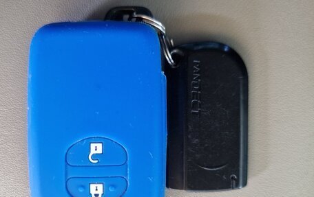 Toyota Prius, 2013 год, 1 200 000 рублей, 16 фотография