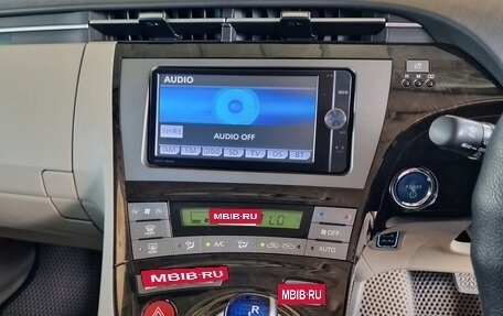 Toyota Prius, 2013 год, 1 200 000 рублей, 19 фотография