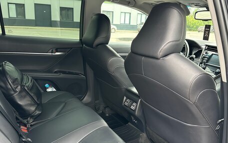 Toyota Camry, 2020 год, 2 630 000 рублей, 7 фотография