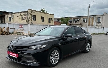 Toyota Camry, 2020 год, 2 630 000 рублей, 2 фотография