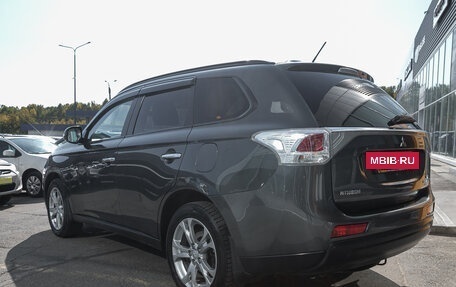 Mitsubishi Outlander III рестайлинг 3, 2013 год, 1 359 000 рублей, 7 фотография