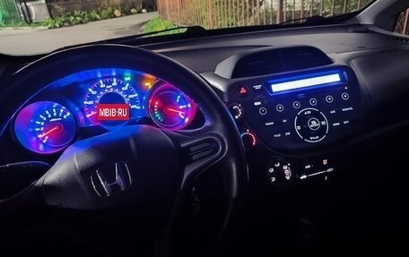 Honda Fit III, 2010 год, 625 000 рублей, 3 фотография