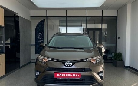 Toyota RAV4, 2019 год, 2 900 000 рублей, 3 фотография