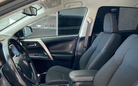 Toyota RAV4, 2019 год, 2 900 000 рублей, 12 фотография