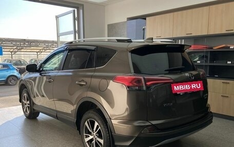 Toyota RAV4, 2019 год, 2 900 000 рублей, 7 фотография