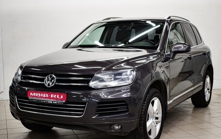 Volkswagen Touareg III, 2011 год, 1 820 000 рублей, 1 фотография