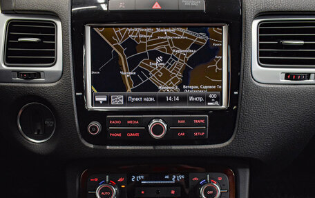 Volkswagen Touareg III, 2011 год, 1 820 000 рублей, 7 фотография