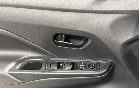 Nissan Versa, 2025 год, 2 050 000 рублей, 15 фотография