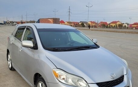 Toyota Matrix, 2008 год, 675 000 рублей, 2 фотография