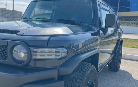 Toyota FJ Cruiser, 2010 год, 3 300 000 рублей, 12 фотография