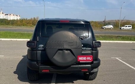 Toyota FJ Cruiser, 2010 год, 3 300 000 рублей, 7 фотография