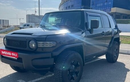 Toyota FJ Cruiser, 2010 год, 3 300 000 рублей, 4 фотография
