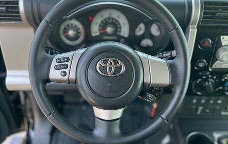 Toyota FJ Cruiser, 2010 год, 3 300 000 рублей, 14 фотография