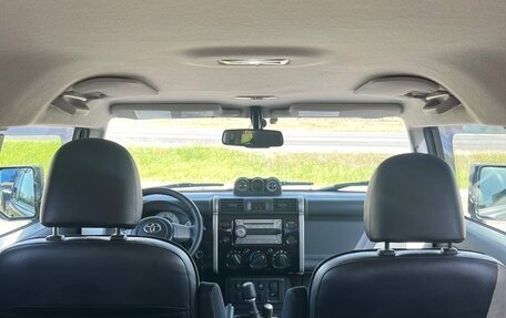 Toyota FJ Cruiser, 2010 год, 3 300 000 рублей, 33 фотография