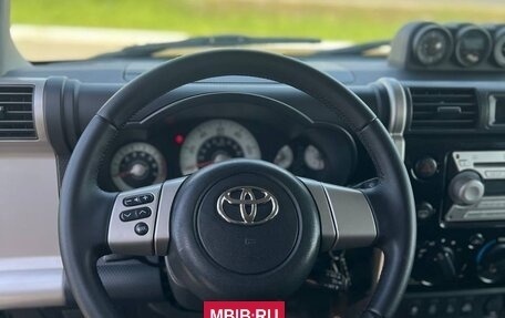 Toyota FJ Cruiser, 2010 год, 3 300 000 рублей, 29 фотография