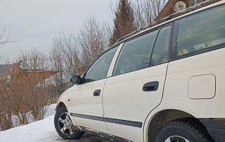 Toyota Caldina, 2001 год, 405 000 рублей, 2 фотография