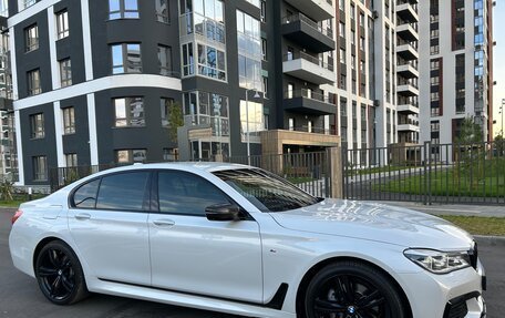 BMW 7 серия, 2018 год, 4 699 999 рублей, 12 фотография