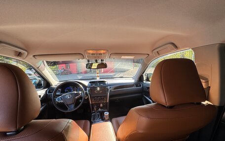 Toyota Camry, 2017 год, 2 590 000 рублей, 14 фотография