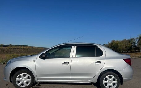 Renault Logan II, 2018 год, 880 000 рублей, 8 фотография