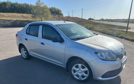 Renault Logan II, 2018 год, 880 000 рублей, 4 фотография