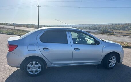 Renault Logan II, 2018 год, 880 000 рублей, 9 фотография