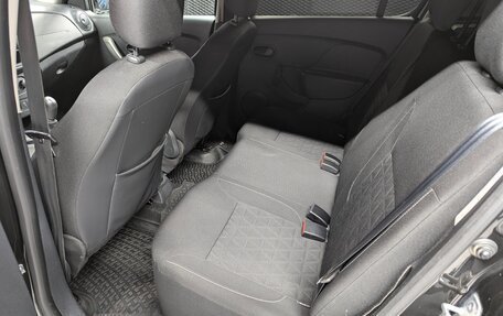Renault Sandero II рестайлинг, 2015 год, 855 000 рублей, 14 фотография