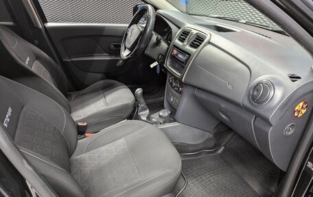 Renault Sandero II рестайлинг, 2015 год, 855 000 рублей, 18 фотография