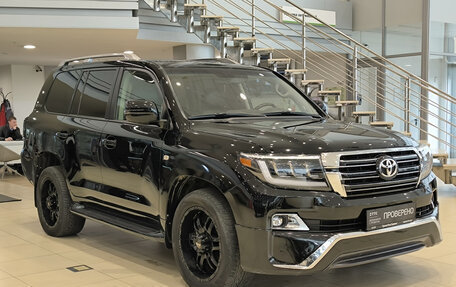 Toyota Land Cruiser 200, 2011 год, 3 220 000 рублей, 3 фотография