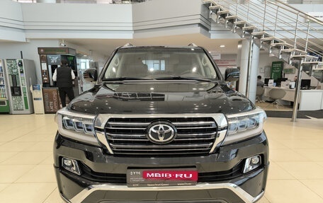 Toyota Land Cruiser 200, 2011 год, 3 220 000 рублей, 2 фотография