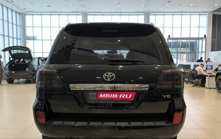 Toyota Land Cruiser 200, 2011 год, 3 220 000 рублей, 7 фотография