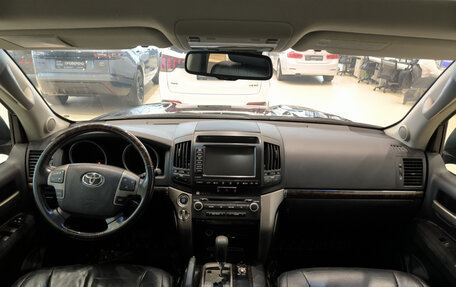 Toyota Land Cruiser 200, 2011 год, 3 220 000 рублей, 17 фотография