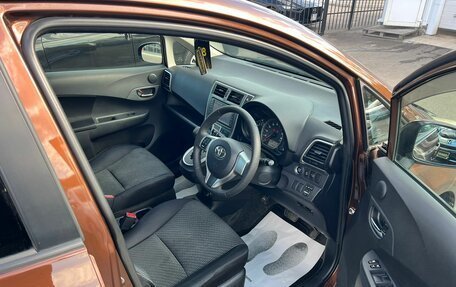 Toyota Ractis II, 2011 год, 929 000 рублей, 14 фотография