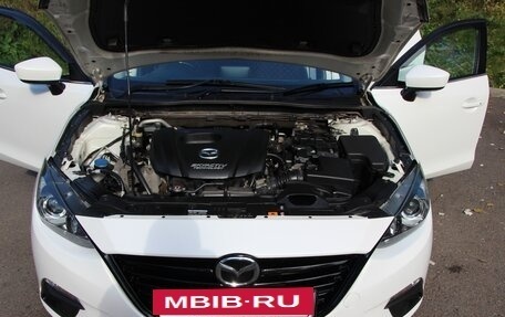 Mazda Axela, 2015 год, 1 300 000 рублей, 20 фотография