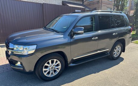 Toyota Land Cruiser 200, 2015 год, 4 550 000 рублей, 4 фотография