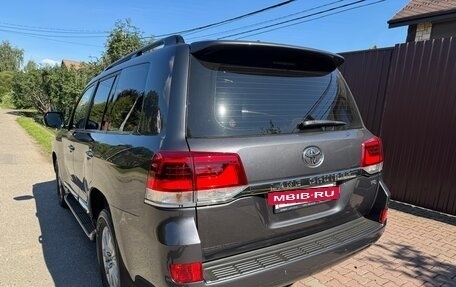 Toyota Land Cruiser 200, 2015 год, 4 550 000 рублей, 7 фотография