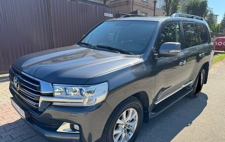 Toyota Land Cruiser 200, 2015 год, 4 550 000 рублей, 3 фотография