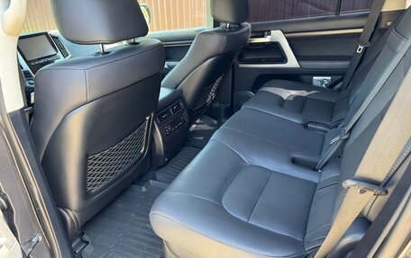 Toyota Land Cruiser 200, 2015 год, 4 550 000 рублей, 17 фотография