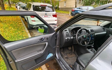 Skoda Yeti I рестайлинг, 2013 год, 950 000 рублей, 23 фотография
