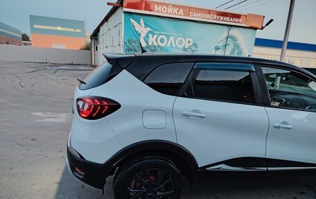 Renault Kaptur I рестайлинг, 2017 год, 1 380 000 рублей, 3 фотография