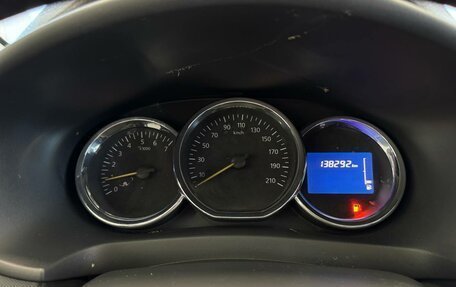 Renault Logan II, 2014 год, 699 000 рублей, 11 фотография