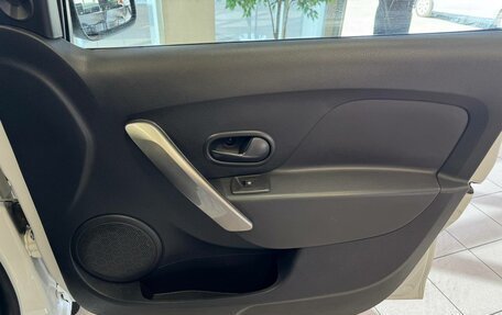 Renault Logan II, 2014 год, 699 000 рублей, 16 фотография