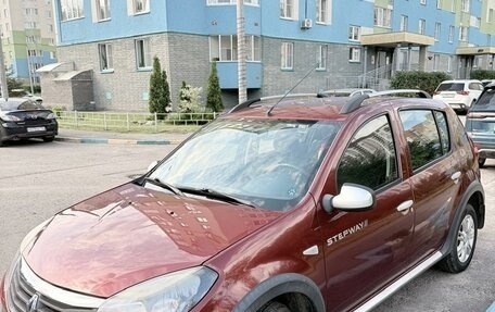 Renault Sandero I, 2013 год, 850 000 рублей, 1 фотография