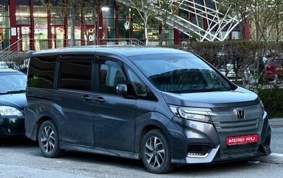Honda Stepwgn IV, 2017 год, 1 900 000 рублей, 1 фотография