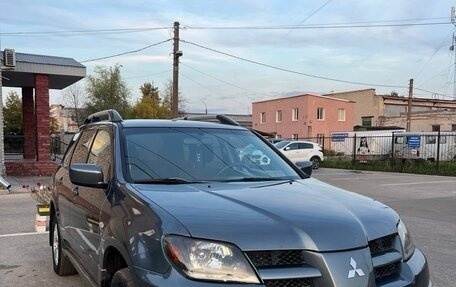 Mitsubishi Outlander III рестайлинг 3, 2004 год, 665 000 рублей, 16 фотография