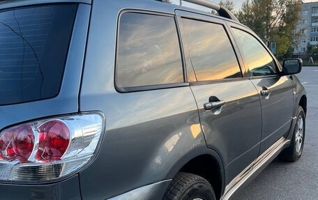 Mitsubishi Outlander III рестайлинг 3, 2004 год, 665 000 рублей, 28 фотография