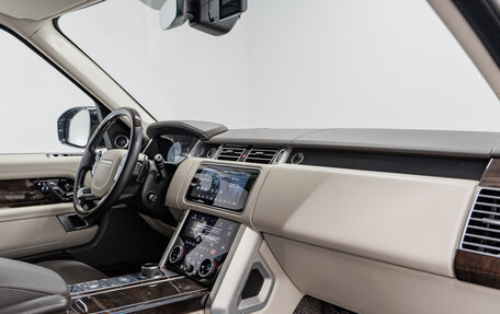 Land Rover Range Rover IV рестайлинг, 2018 год, 7 590 000 рублей, 14 фотография