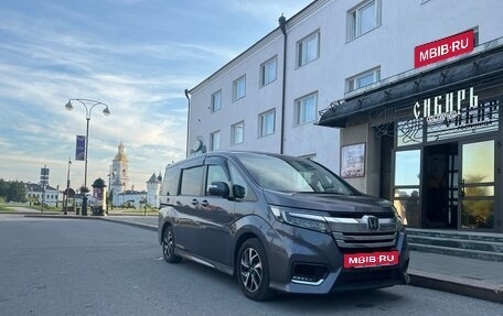 Honda Stepwgn IV, 2017 год, 1 900 000 рублей, 5 фотография