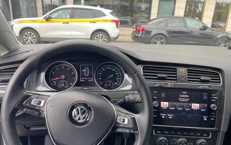 Volkswagen Golf VII, 2018 год, 1 850 000 рублей, 15 фотография