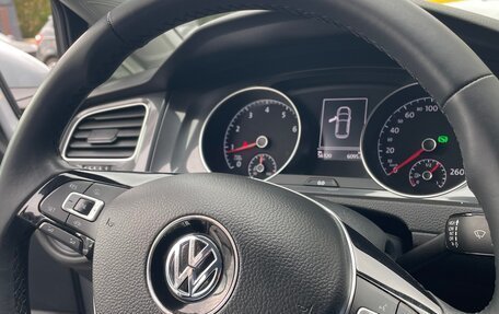 Volkswagen Golf VII, 2018 год, 1 850 000 рублей, 17 фотография